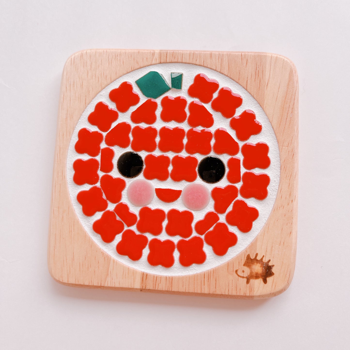 Square coaster/apple